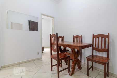 Sala de apartamento para alugar com 2 quartos, 44m² em Copacabana, Rio de Janeiro