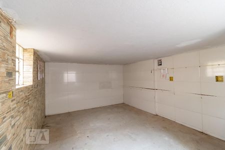 Casa para alugar com 130m², 2 quartos e 1 vaga Casa para alugar com 130m², 2 quartos e 1 vagaPorão