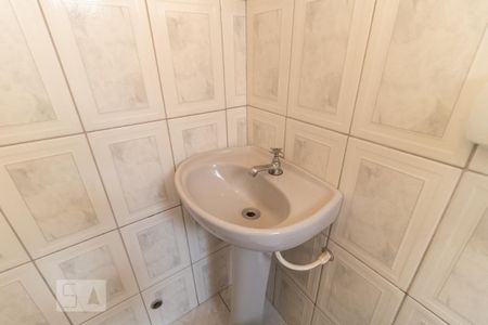 Casa para alugar com 130m², 2 quartos e 1 vaga Casa para alugar com 130m², 2 quartos e 1 vagaBanheiro da Suíte