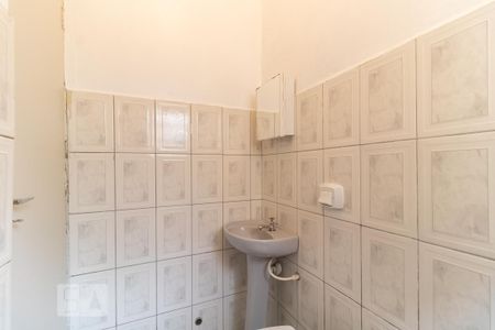 Casa para alugar com 130m², 2 quartos e 1 vaga Casa para alugar com 130m², 2 quartos e 1 vagaBanheiro da Suíte
