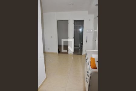 Apartamento para alugar com 33m², 2 quartos e sem vaga Apartamento para alugar com 33m², 2 quartos e sem vagaDetalhe - Cozinha e Área de Serviço