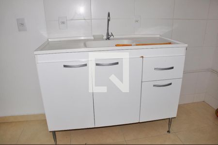 Apartamento para alugar com 33m², 2 quartos e sem vaga Apartamento para alugar com 33m², 2 quartos e sem vagaDetalhe - Cozinha e Área de Serviço