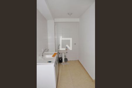 Apartamento para alugar com 33m², 2 quartos e sem vaga Apartamento para alugar com 33m², 2 quartos e sem vagaDetalhe - Banheiro Social