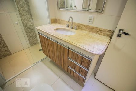Apartamento para alugar com 73m², 2 quartos e 1 vagaBanheiro