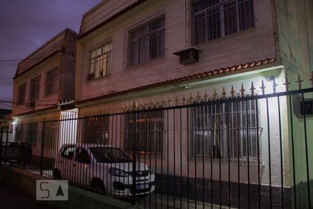 Apartamento para alugar com 80m², 2 quartos e 1 vagaFachada