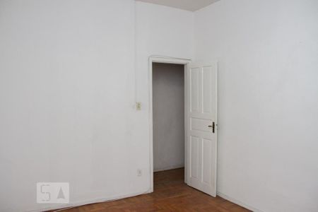 Apartamento para alugar com 80m², 2 quartos e 1 vagaQuarto 02