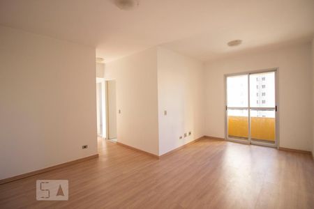 Apartamento para alugar com 82m², 3 quartos e 1 vagaSala