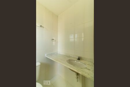 Apartamento para alugar com 61m², 2 quartos e 1 vaga Apartamento para alugar com 61m², 2 quartos e 1 vagaBanheiro da Suíte