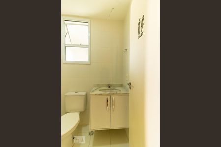 Apartamento para alugar com 61m², 2 quartos e 1 vaga Apartamento para alugar com 61m², 2 quartos e 1 vagaBanheiro do corredor