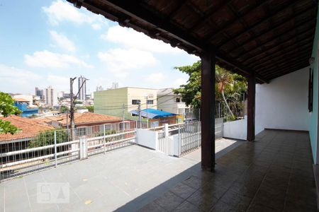 Sacada de casa para alugar com 3 quartos, 240m² em Vila Campesina, Osasco