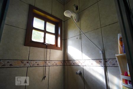 Casa à venda com 220m², 4 quartos e 5 vagasSuite - Banheiro