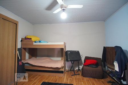 Casa à venda com 220m², 4 quartos e 5 vagasCasa 3