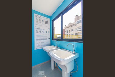 Lavanderia de kitnet/studio para alugar com 1 quarto, 21m² em Novo Mundo, Curitiba
