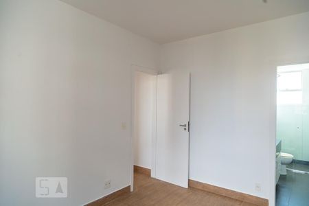Apartamento para alugar com 85m², 2 quartos e 1 vagaSuíte
