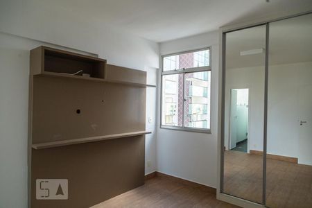 Apartamento para alugar com 85m², 2 quartos e 1 vagaSuíte