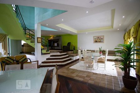 Apartamento à venda com 600m², 4 quartos e 3 vagasSala