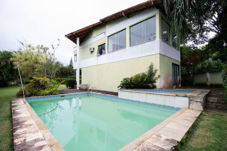 Apartamento à venda com 600m², 4 quartos e 3 vagasPiscina