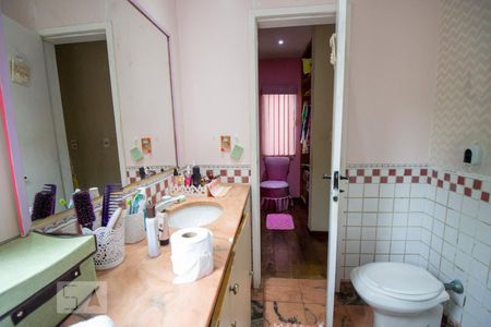 Apartamento à venda com 600m², 4 quartos e 3 vagasBanheiro da Suíte 4