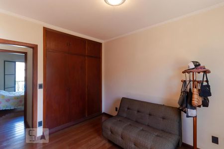 Casa à venda com 264m², 4 quartos e 2 vagas Casa à venda com 264m², 4 quartos e 2 vagasQuarto 01