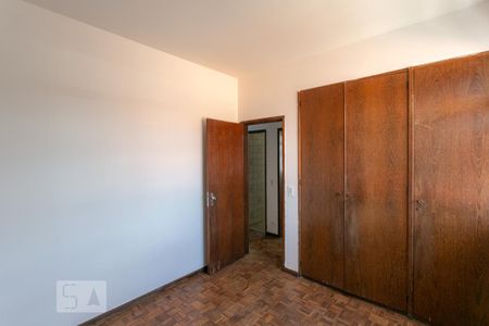 Quarto 2 de apartamento para alugar com 2 quartos, 60m² em Sagrada Família, Belo Horizonte