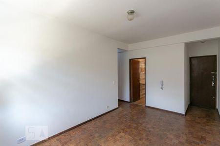 Sala de apartamento para alugar com 2 quartos, 60m² em Sagrada Família, Belo Horizonte