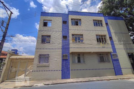Fachada de apartamento para alugar com 2 quartos, 60m² em Sagrada Família, Belo Horizonte