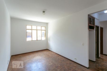 Sala de apartamento para alugar com 2 quartos, 60m² em Sagrada Família, Belo Horizonte