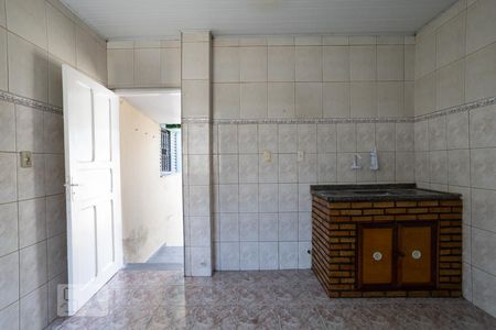 Cozinha de casa para alugar com 1 quarto, 100m² em Vila Santa Clara, São Paulo