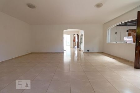 Sala de casa à venda com 3 quartos, 233m² em Vila Gomes, São Paulo