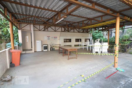 Apartamento à venda com 60m², 2 quartos e 1 vagaÁrea comum - Churrasqueira