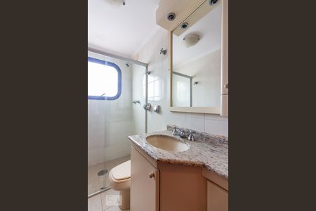 Apartamento para alugar com 125m², 4 quartos e 2 vagas Apartamento para alugar com 125m², 4 quartos e 2 vagasBanheiro