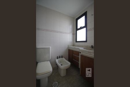 Banheiro da suíte 1 de apartamento à venda com 4 quartos, 305m² em Vila Andrade, São Paulo