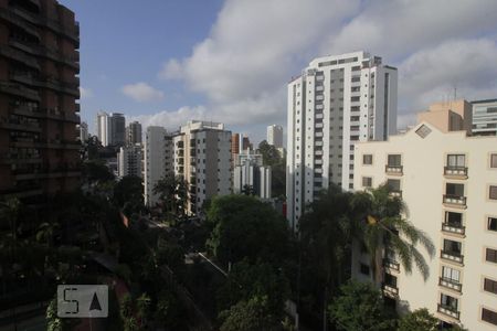 Apartamento à venda com 305m², 4 quartos e 5 vagasVista da suíte 1