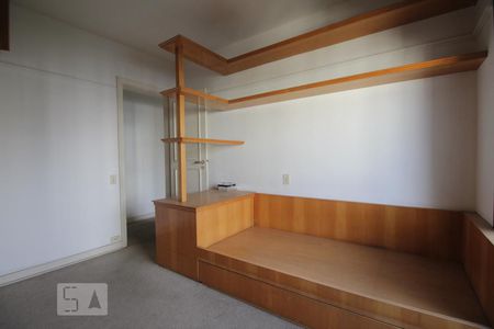 Apartamento à venda com 305m², 4 quartos e 5 vagasSuíte 2