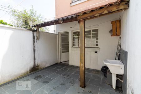 Casa para alugar com 95m², 3 quartos e 2 vagas Casa para alugar com 95m², 3 quartos e 2 vagasÁrea de Serviço