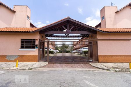 Casa para alugar com 95m², 3 quartos e 2 vagas Casa para alugar com 95m², 3 quartos e 2 vagasFachada
