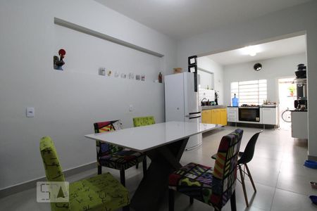 Casa à venda com 225m², 3 quartos e 3 vagasCozinha