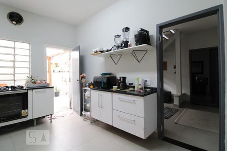 Casa à venda com 225m², 3 quartos e 3 vagasCozinha