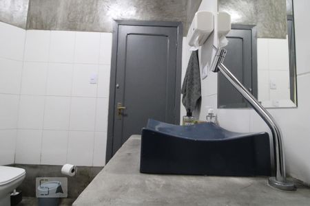 Casa à venda com 225m², 3 quartos e 3 vagasBanheiro 2