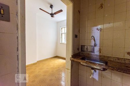 Cozinha de apartamento à venda com 1 quarto, 32m² em Centro, Niterói