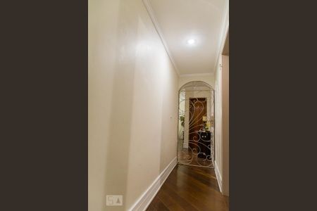 Apartamento para alugar com 136m², 4 quartos e 1 vagaCorredor