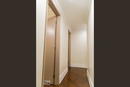 Apartamento para alugar com 136m², 4 quartos e 1 vagaCorredor