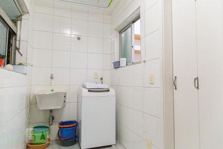 Apartamento para alugar com 136m², 4 quartos e 1 vagaÁrea de serviço