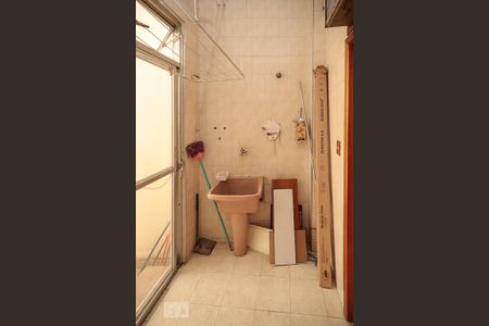 Apartamento à venda com 68m², 1 quarto e 1 vaga Apartamento à venda com 68m², 1 quarto e 1 vagaÁrea de Serviço