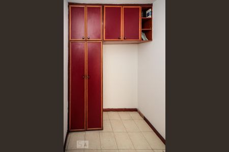 Apartamento à venda com 68m², 1 quarto e 1 vaga Apartamento à venda com 68m², 1 quarto e 1 vagaQuarto de Serviço