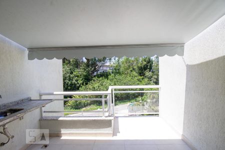 Casa de condomínio para alugar com 120m², 3 quartos e 1 vaga Casa de condomínio para alugar com 120m², 3 quartos e 1 vagaTerraço