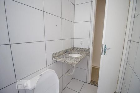 Casa de condomínio para alugar com 120m², 3 quartos e 1 vaga Casa de condomínio para alugar com 120m², 3 quartos e 1 vagaBanheiro 2