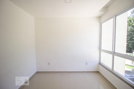 Quarto 1 de casa de condomínio para alugar com 3 quartos, 120m² em Vargem Grande, Rio de Janeiro