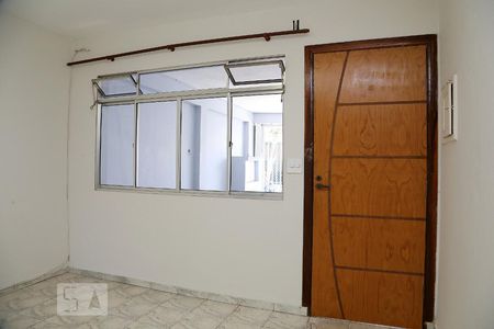 Sala  de casa para alugar com 2 quartos, 110m² em Jardim Umarizal, São Paulo