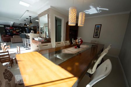 Casa à venda com 680m², 3 quartos e 2 vagasSalão de festas